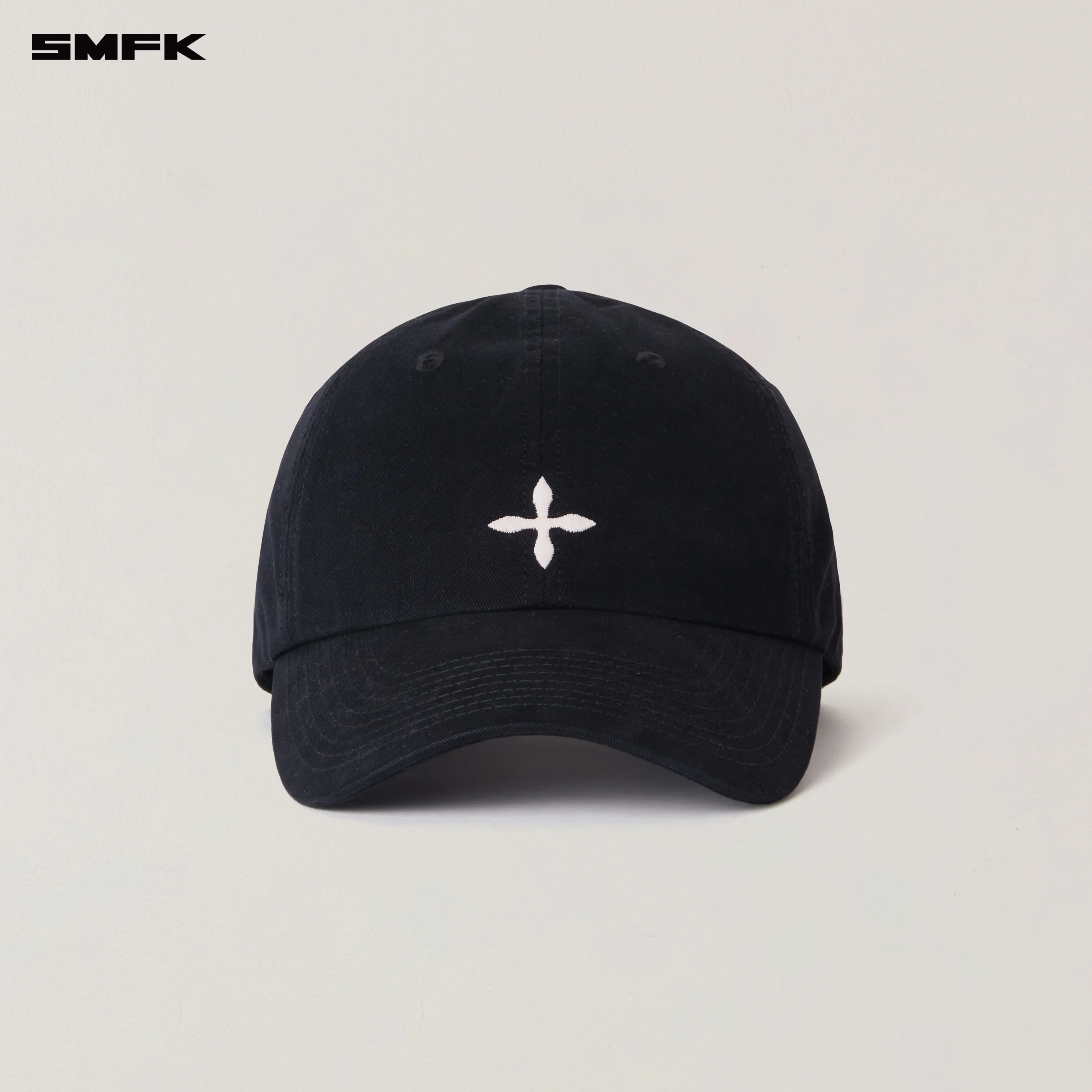COMPASS BADGE CARGO CAP WILD BLACK