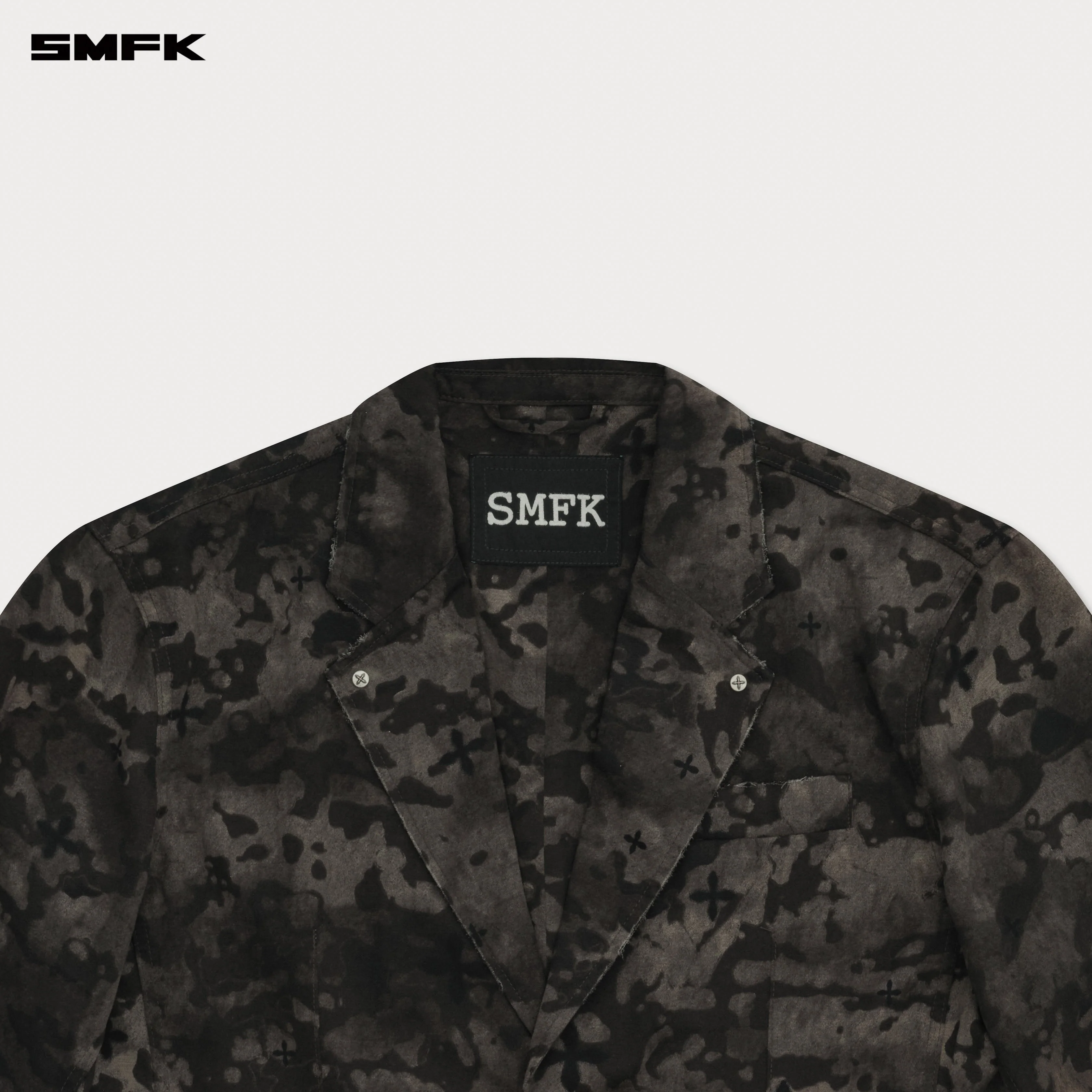 Compass Black Camouflage Oversize Suit - Image 7