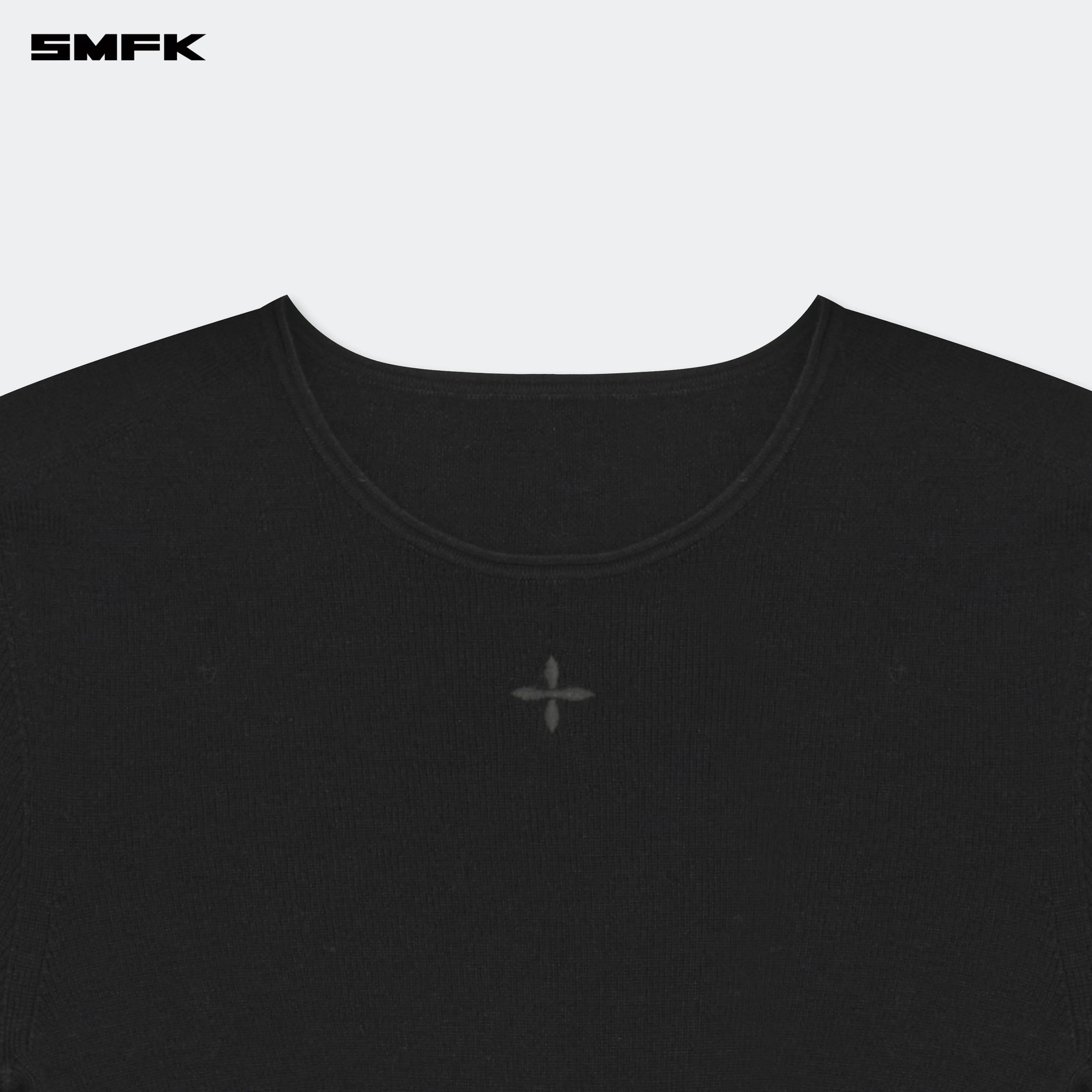 Compass Hug Seamless Wool Knit Tee - Image 7