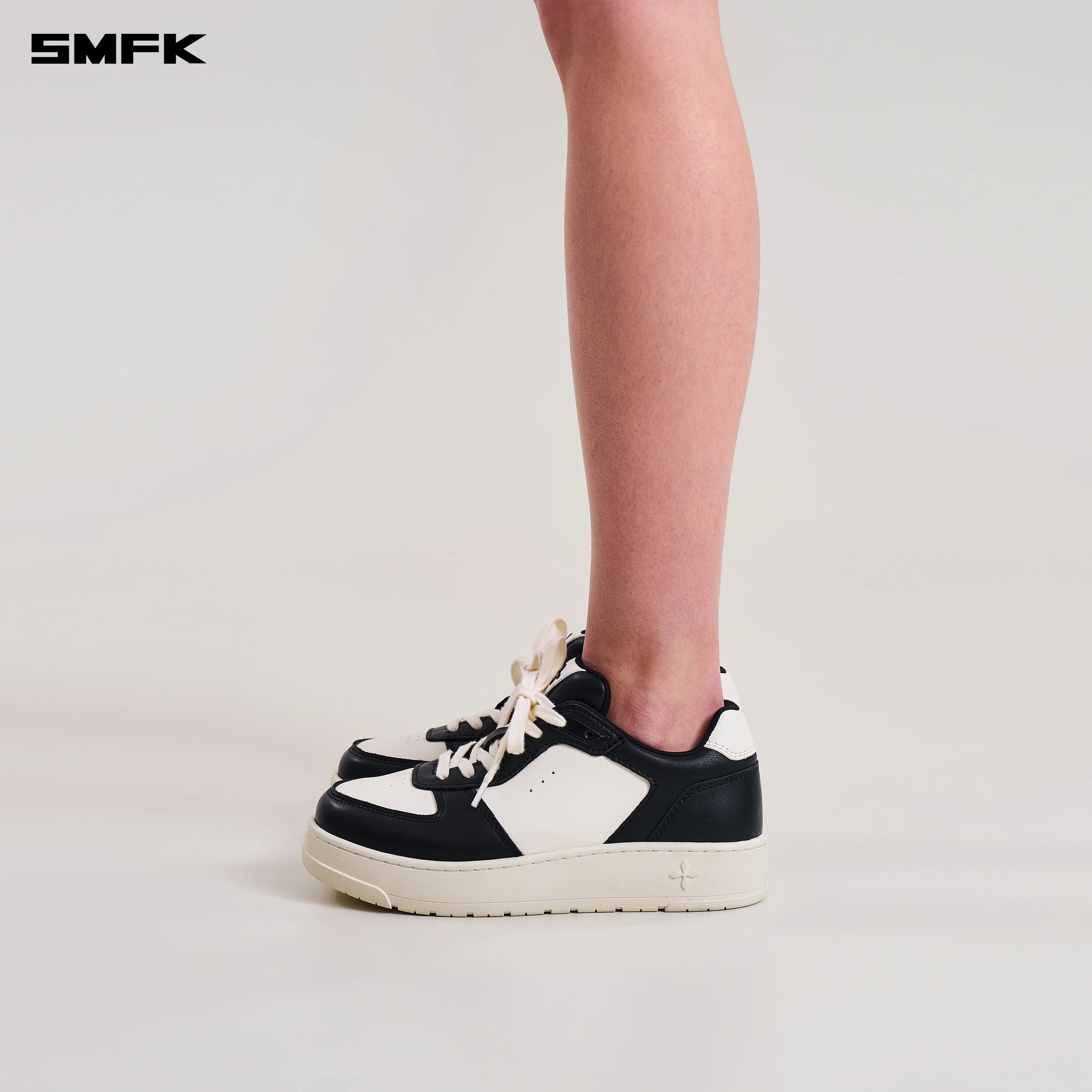 COMPASS MODE-T LEATHER SNEAKER BLACK WHITE - Image 3