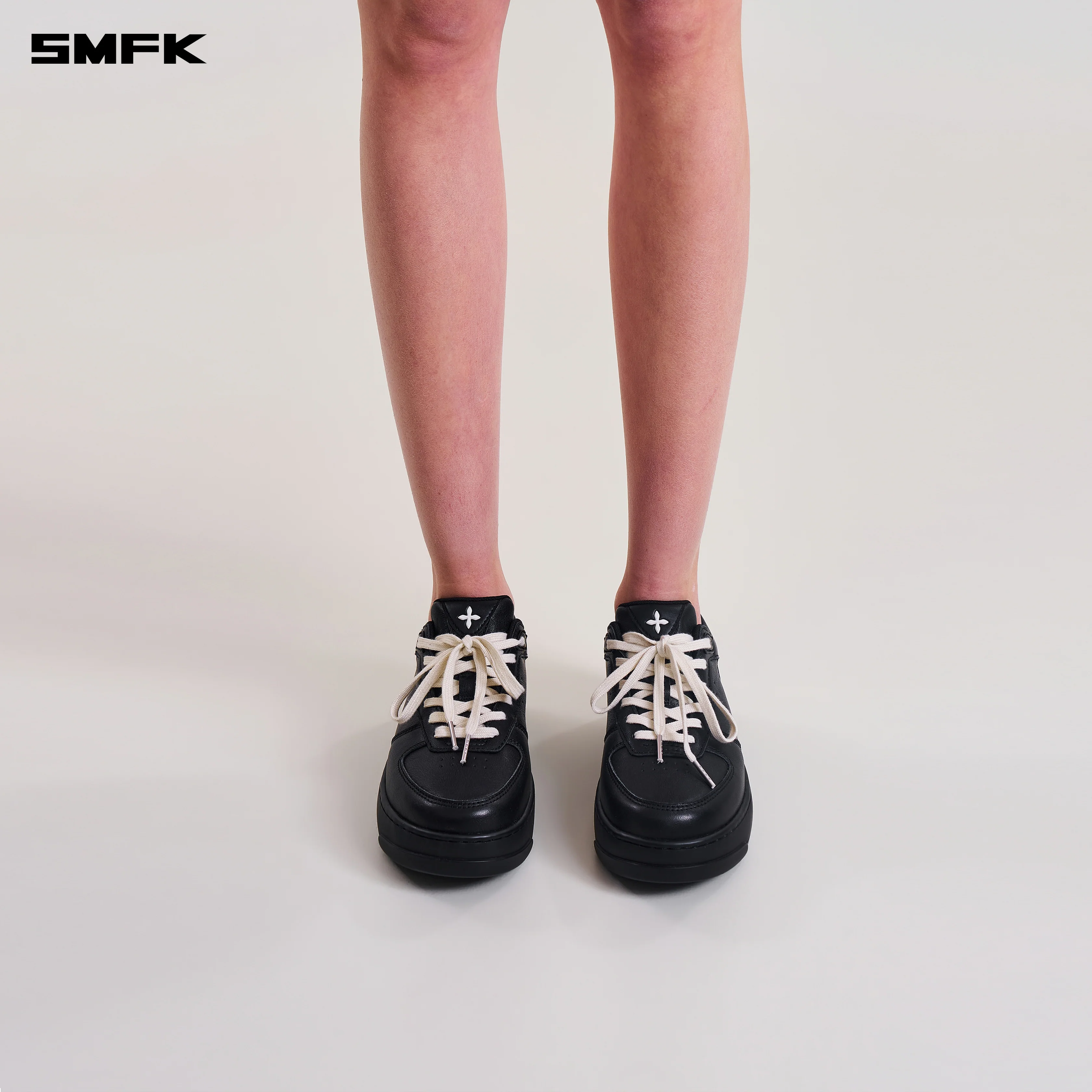 COMPASS MODE-T LEATHER SNEAKER WILD BLACK