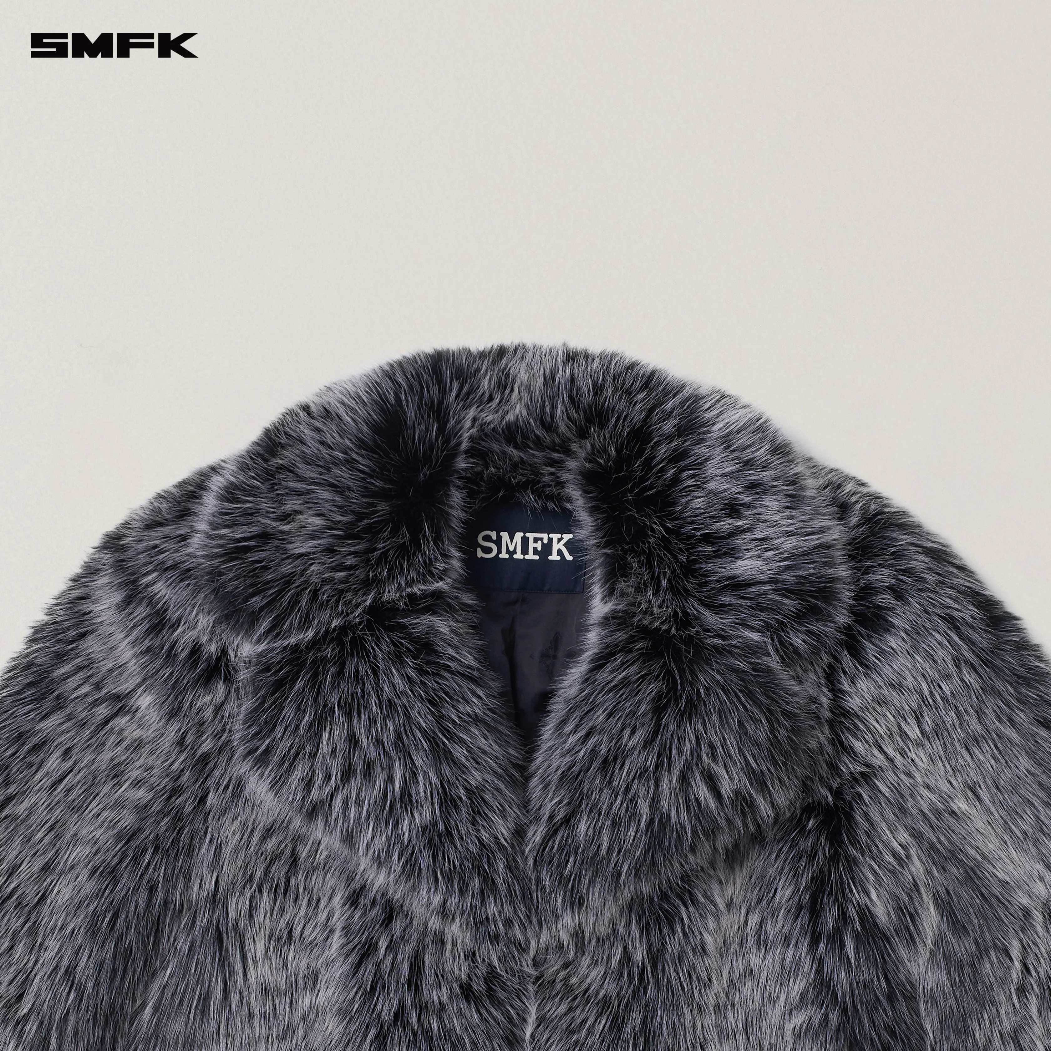 COMPASS MODE WASTELAND FURRY HUNTING COAT/SHORT SILVER FOX - Image 7