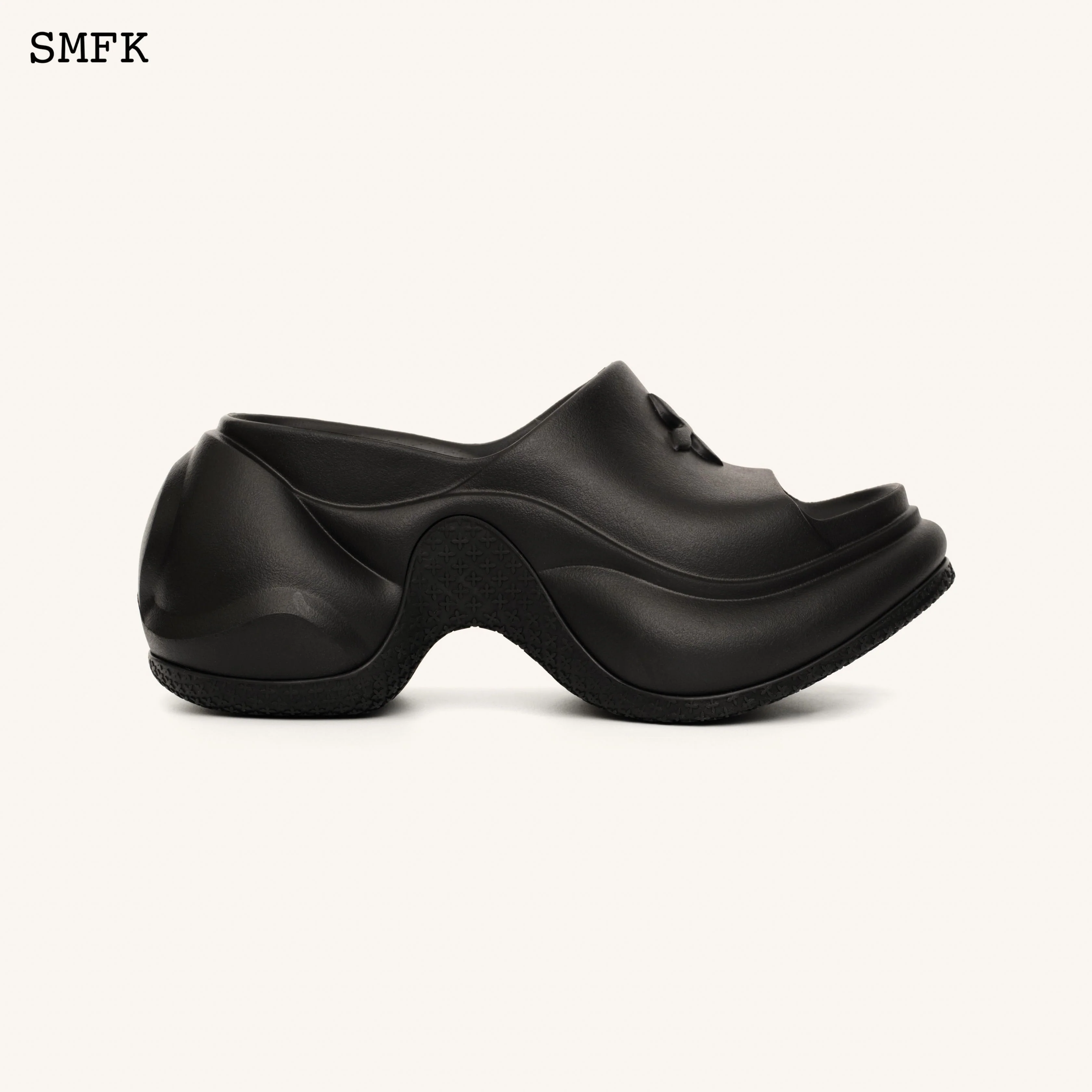 Compass Wave High-Heel Bumper Sandal In Black - Image 7