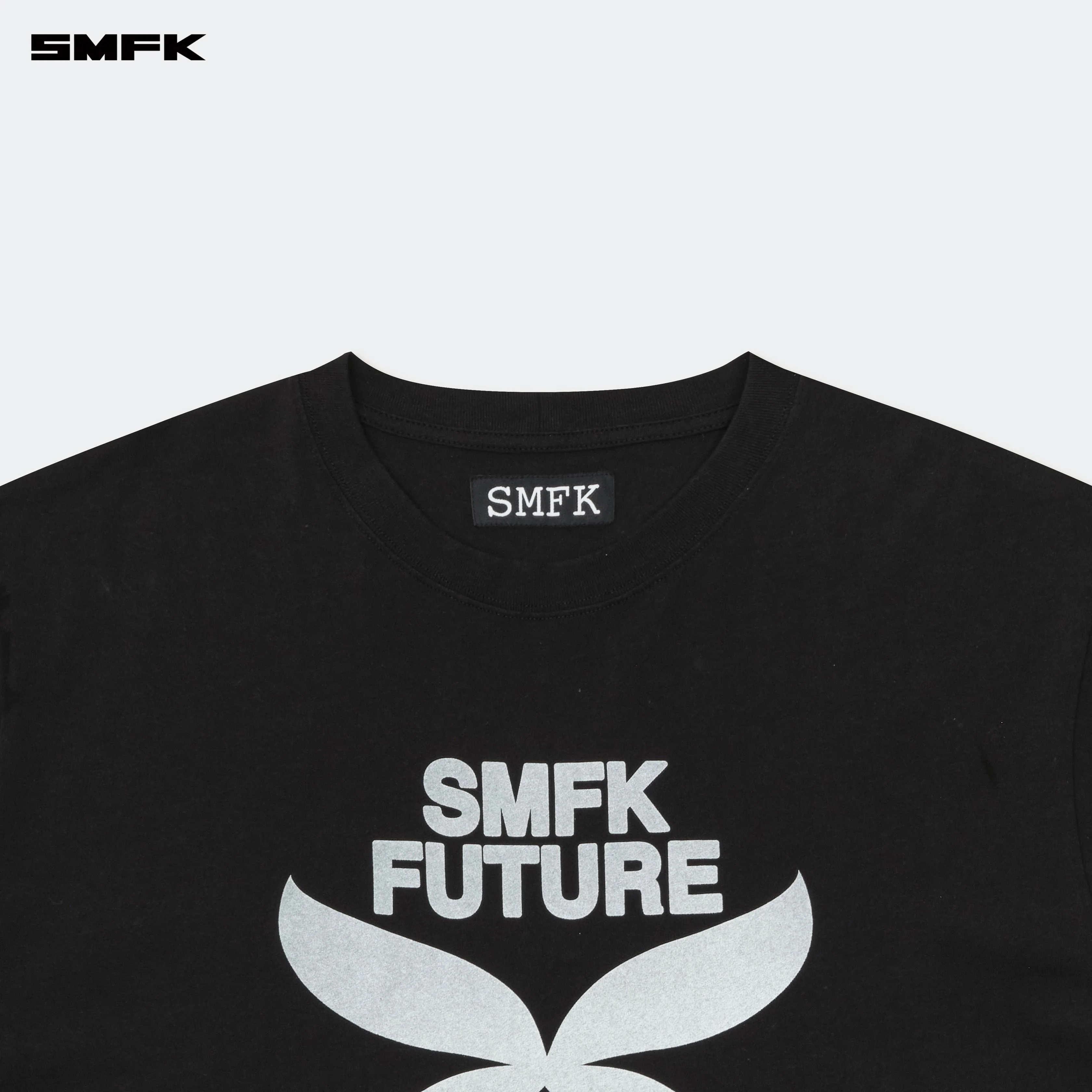 Future Loose Tee Black - Image 7