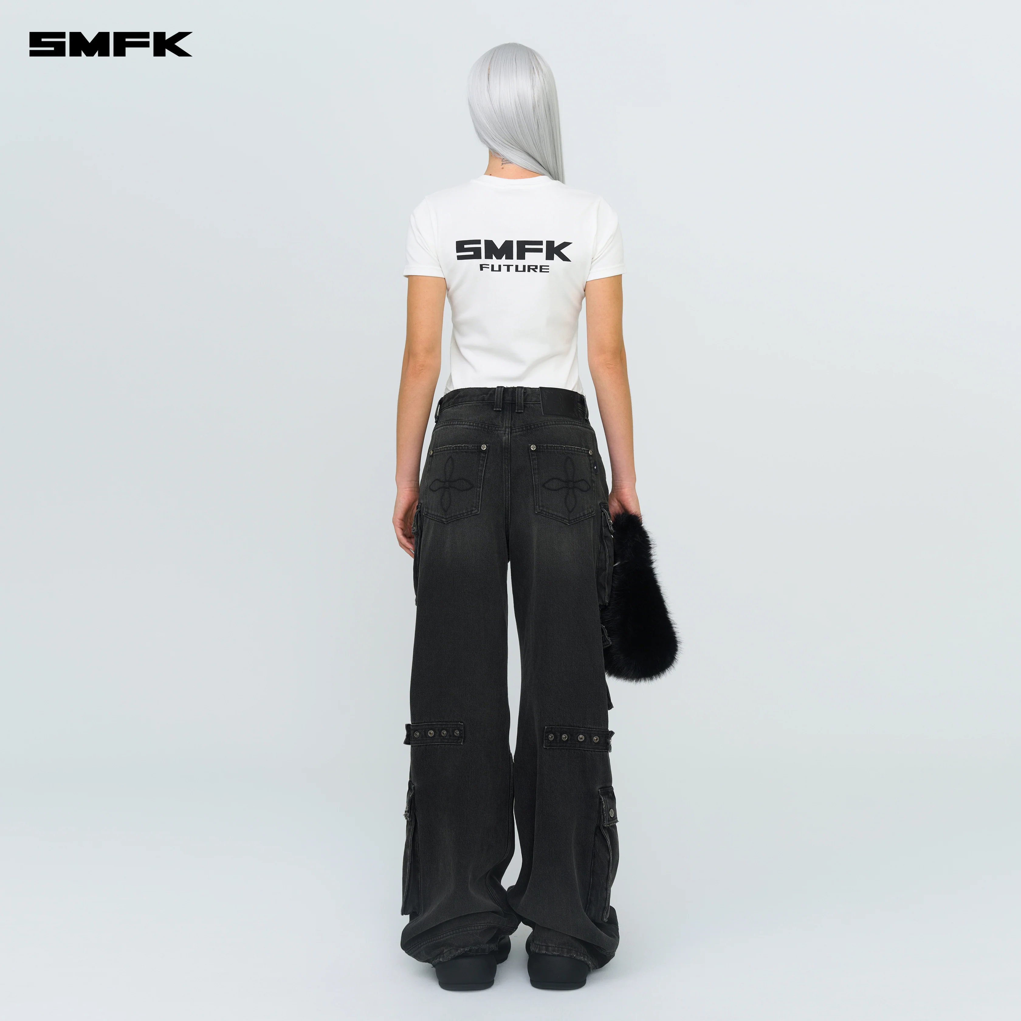 FUTURE Mode Standard Fit Tee Cream - Image 3