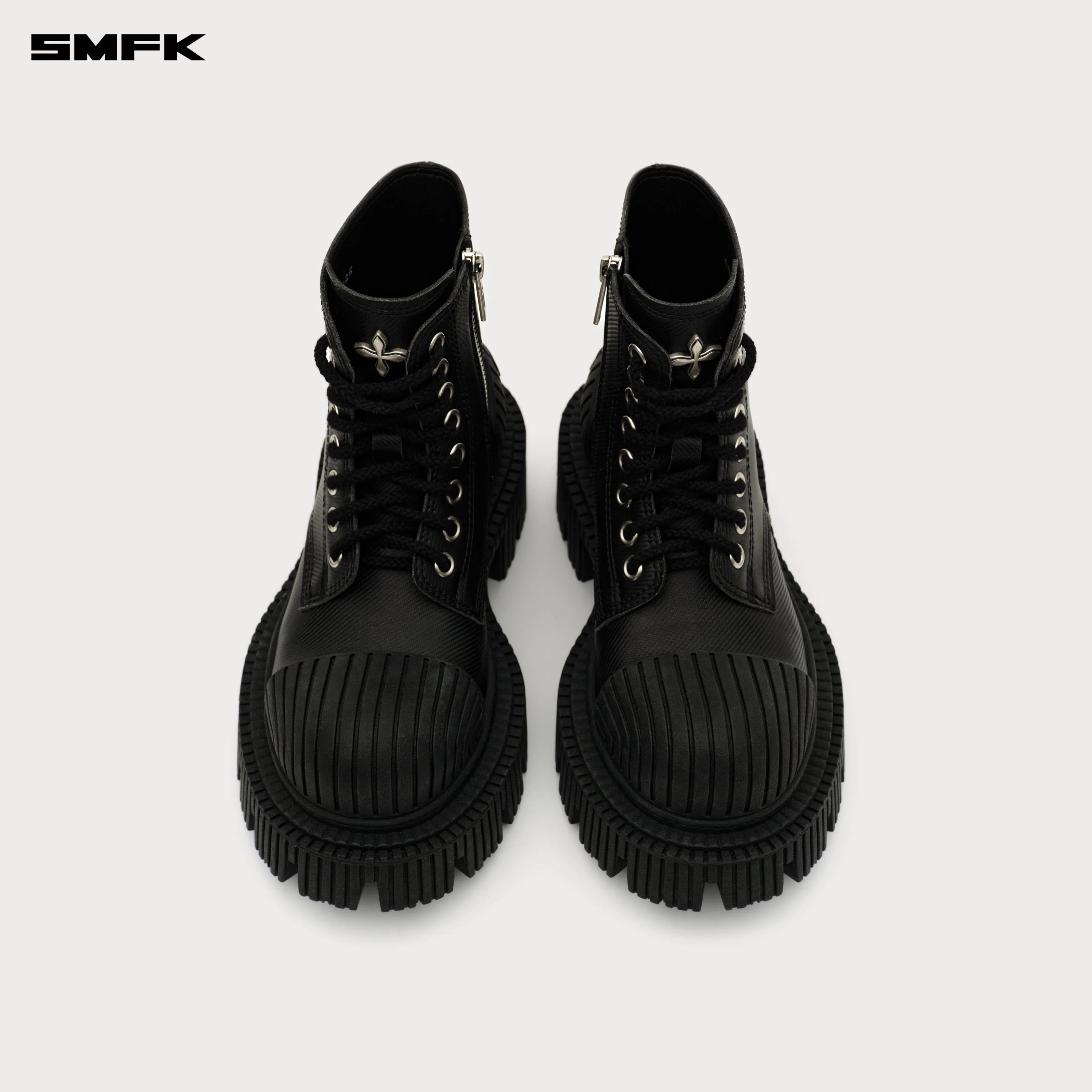 FUTURE RIPPLE Motorcycle Boots in Black - Image 4