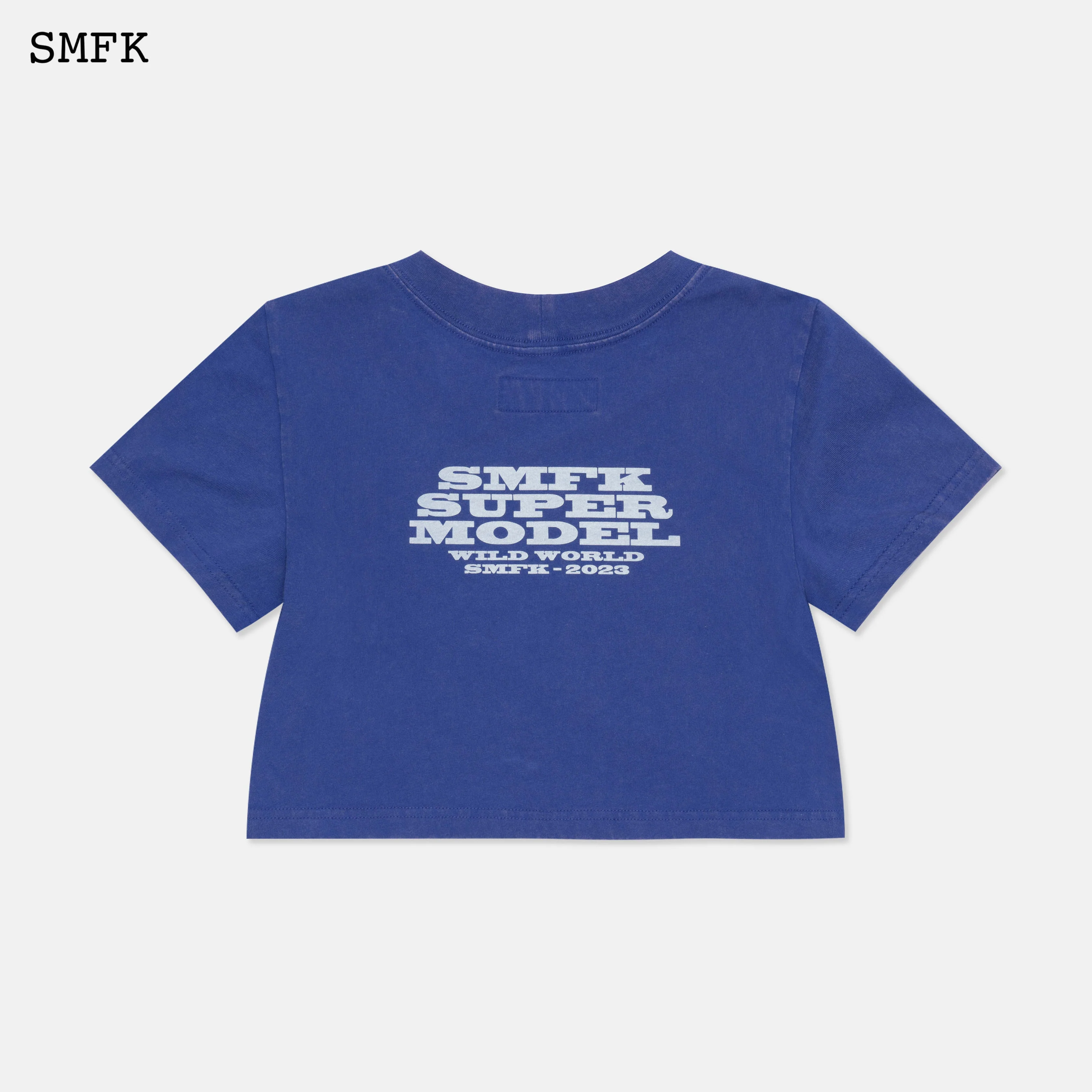 Model Navy Short T-shirt - Image 5