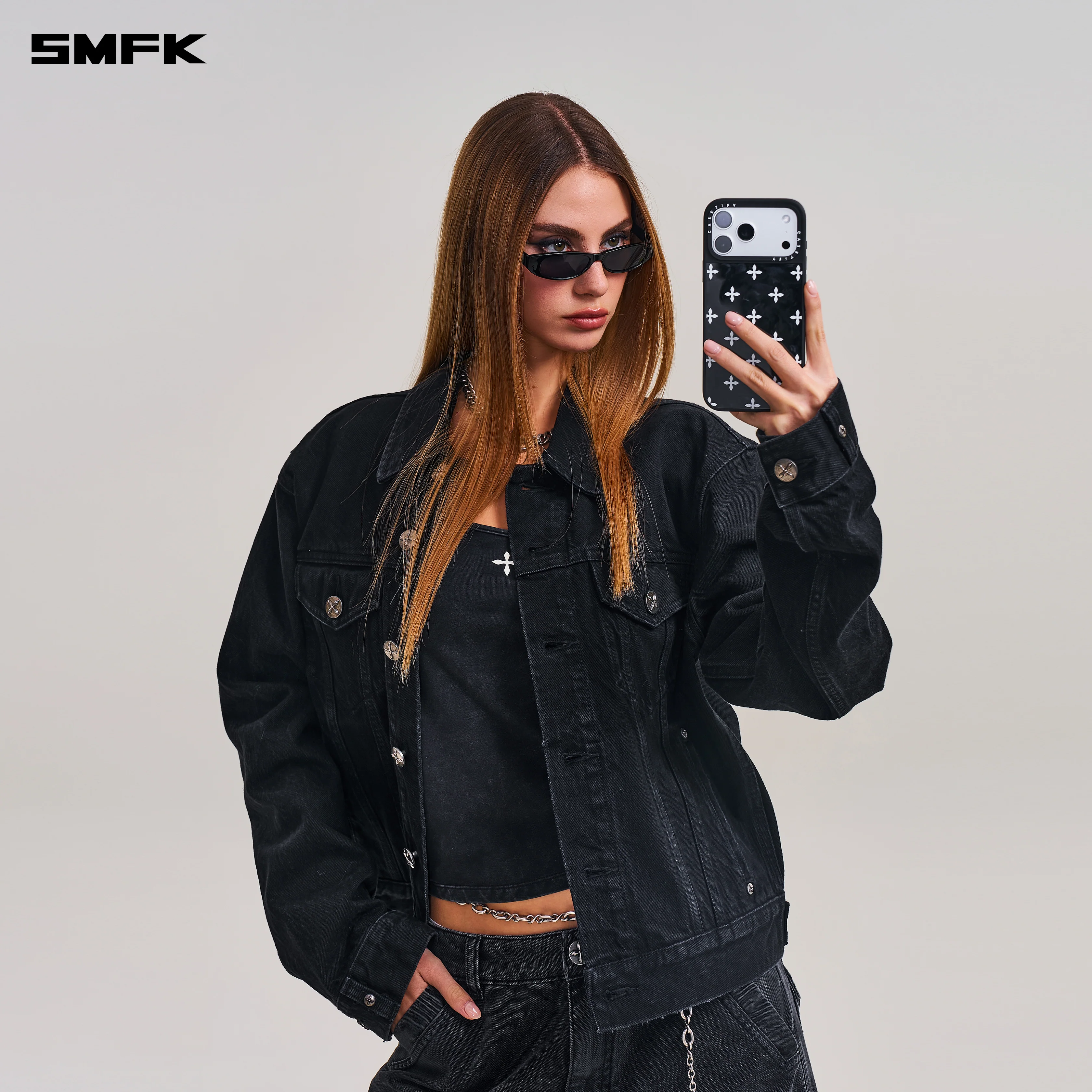 SMFK X CASETiFY COMPASS BLACK GARDEN 17 Pro PHONE CASE - Image 6