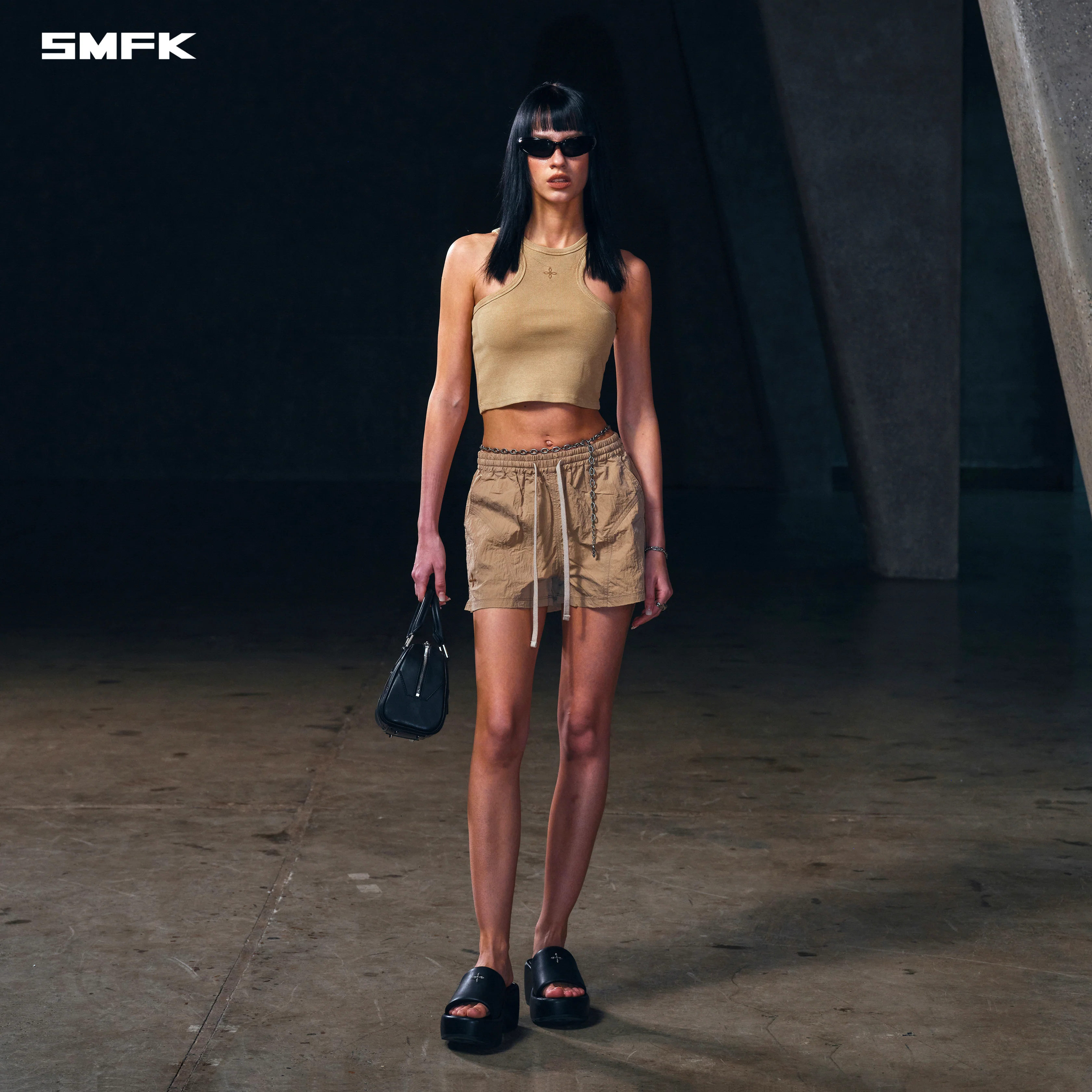 VINTAGE STORM FADE GYM TANK/FADE DYE VANISH SAND - Image 4